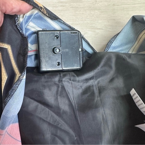 Iron man Play costume size Medium Halloween Play Imagination - Picture 3 of 3